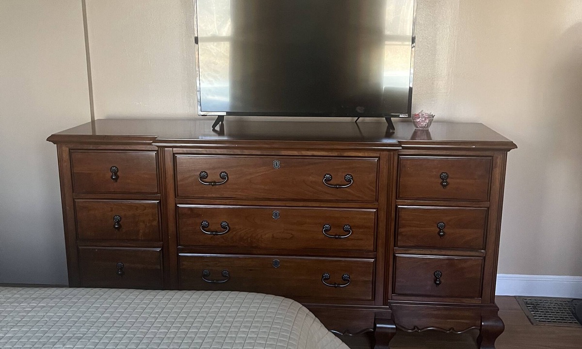 Sherrill Apartment | Comfortable, Safe and Easy location