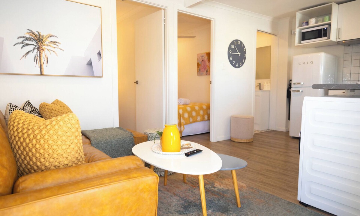 Scarborough Villa | Comfortable Seaside Studio & Courtyard