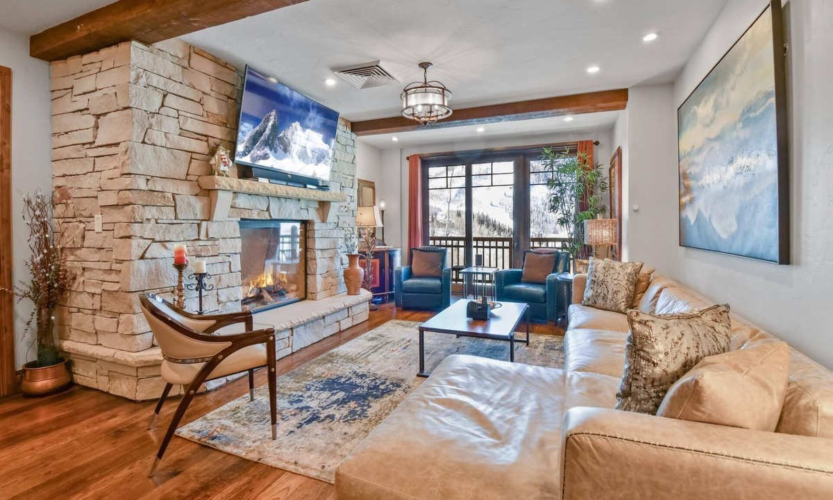 Empire Pass Condo | Comfortable Ski condo, Silver Strike #203, with amenity access