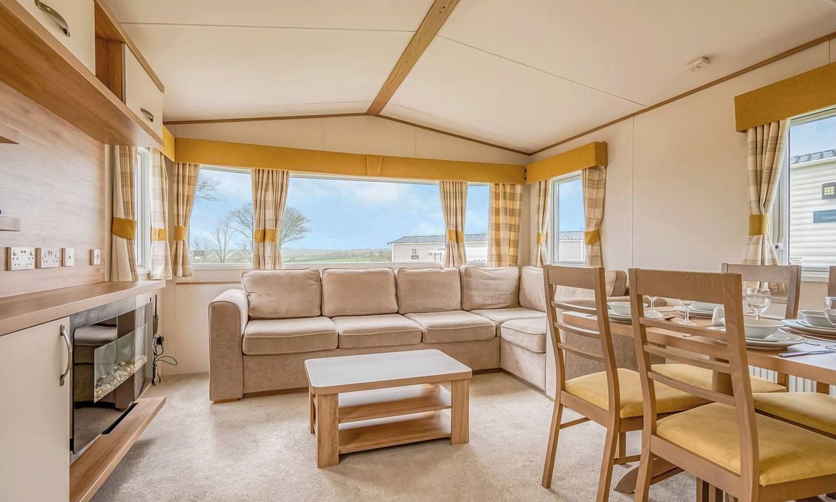 Hewas Water House | Comfortable spacious caravan with one double and one twin.