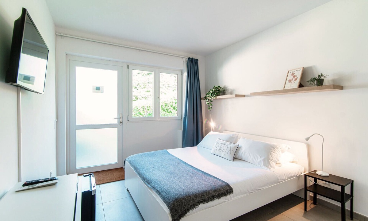 Origlio Apartment | Comfortable studio apartment near Origlio pond (Le Betulle Studio 2)