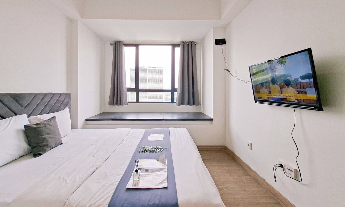 Panunggangan Utara Apartment | Comfortable Studio At Apartment Collins Boulevard