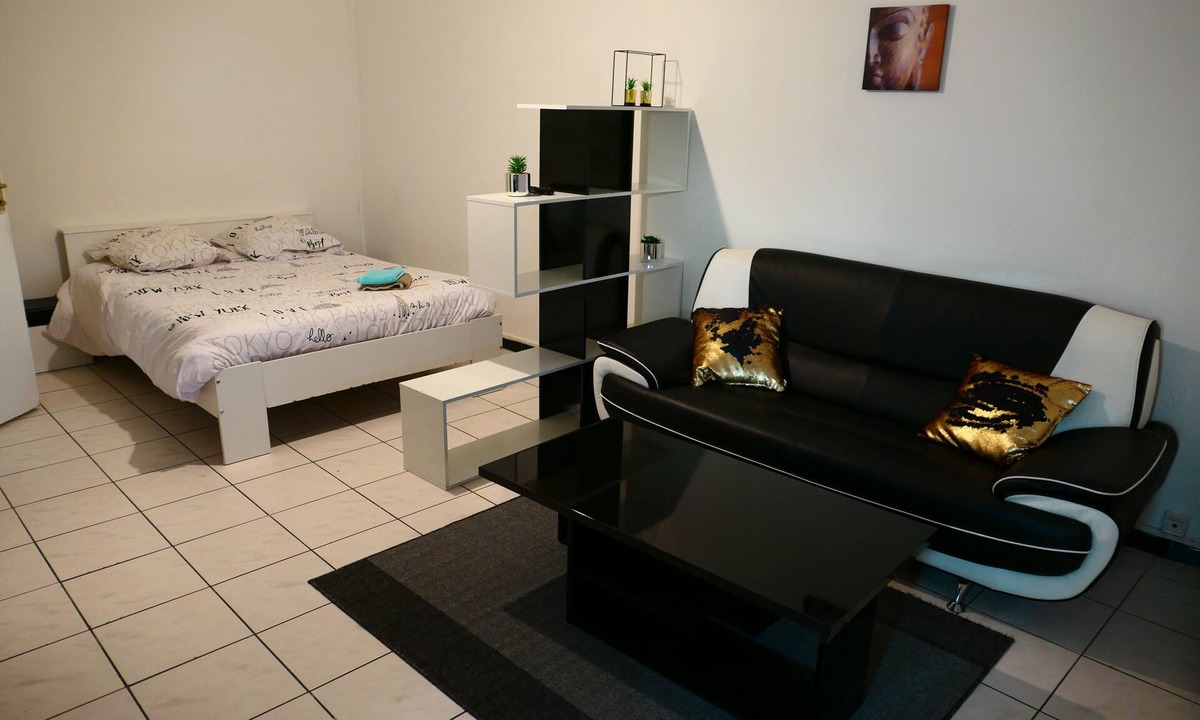 Denain Apartment | COMFORTABLE STUDIO EQUIPPED -20% WEEKEND DISCOUNT