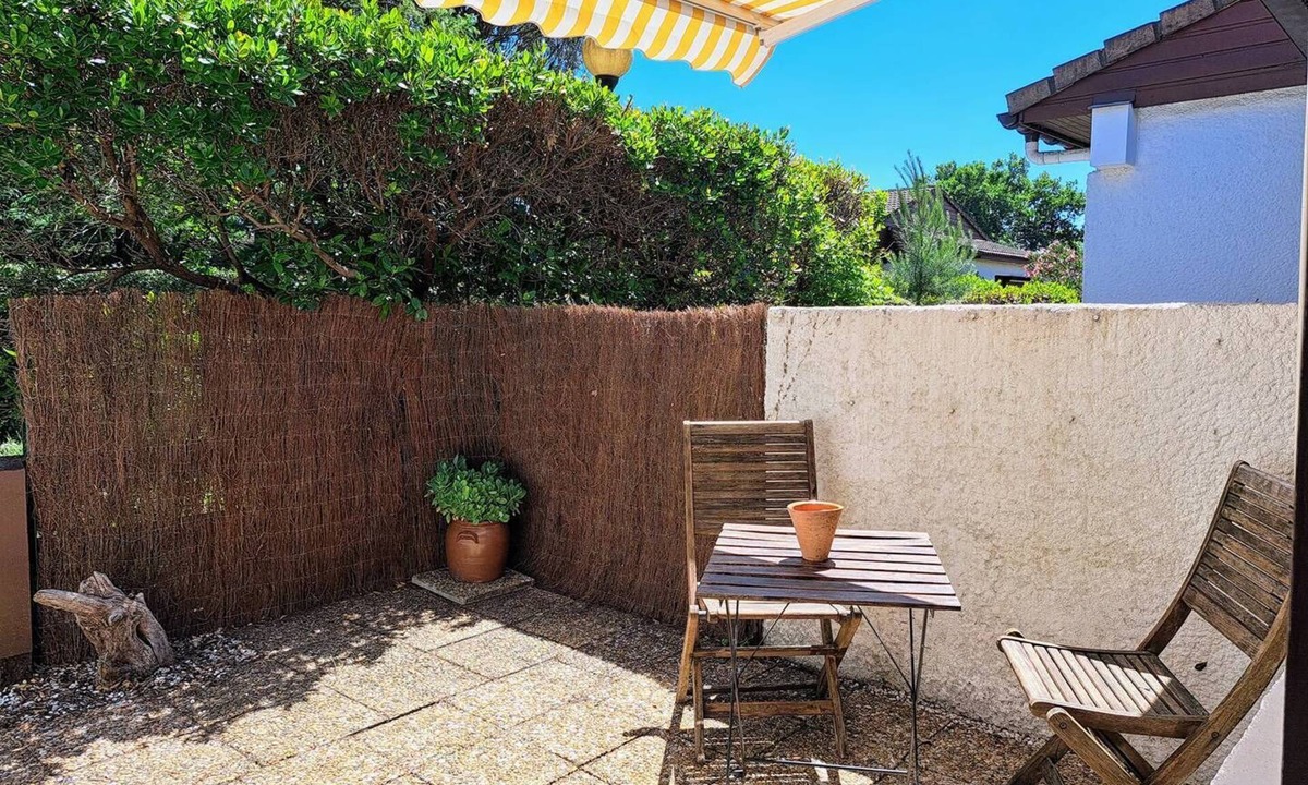Lit-et-Mixe Apartment | Comfortable studio close to the shops and oceans