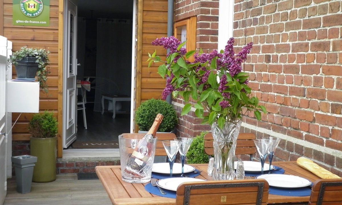 Eu Apartment | Comfortable studio gite for 2