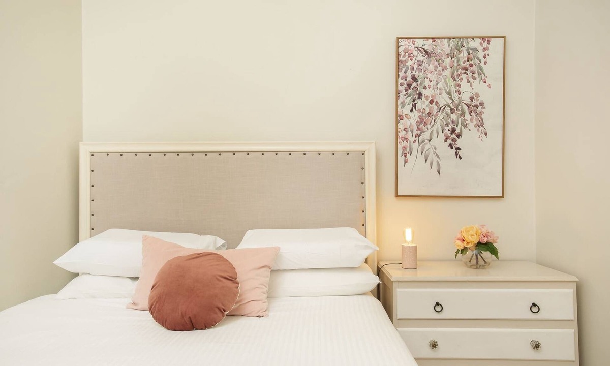 Leichhardt House | Comfortable Terrace in Central Location