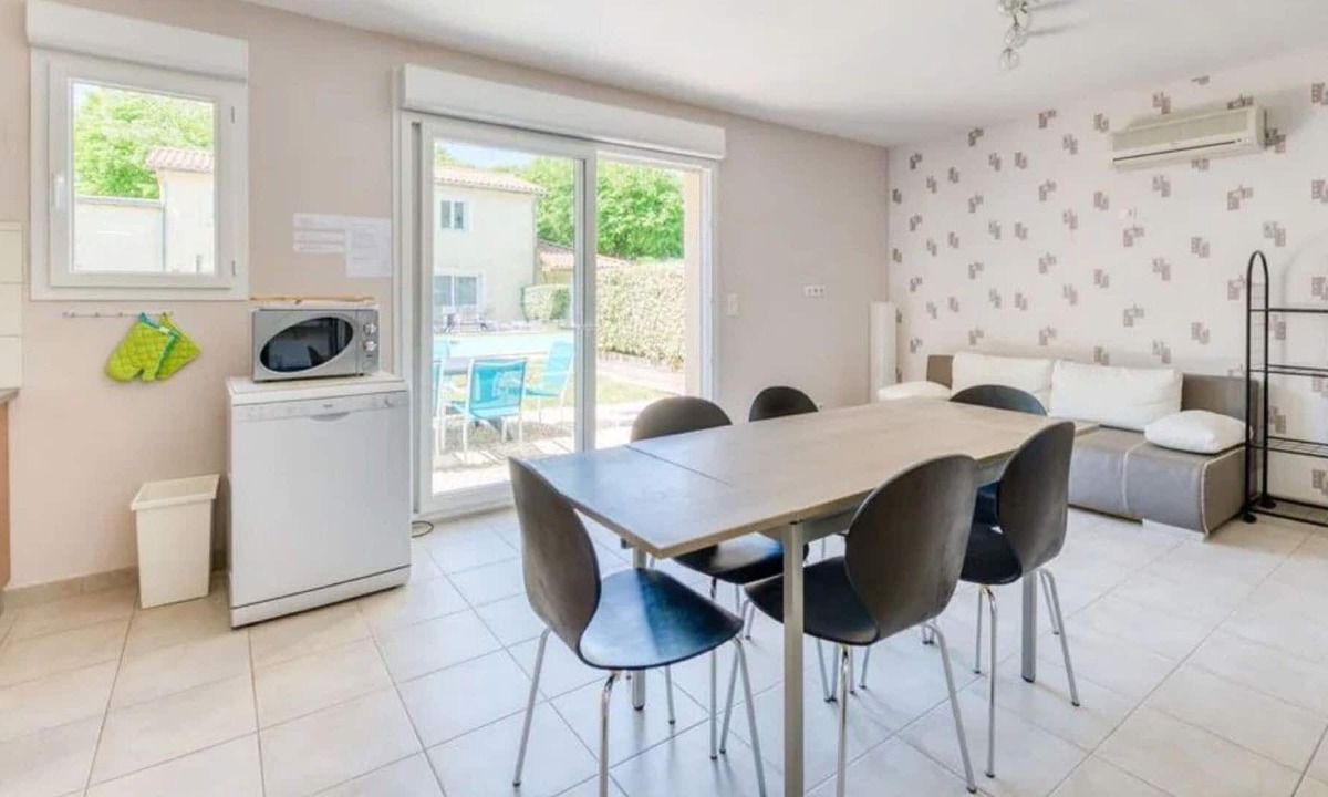 Gagnieres House | comfortable villa with shared pool on a private estate