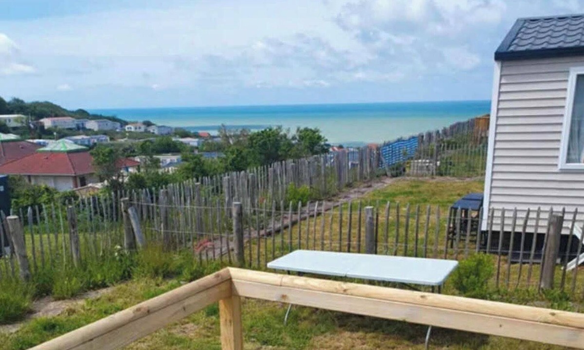 Equihen-Plage House | Comfortable, well-located mobile home with sea view. Relaxation guaranteed!