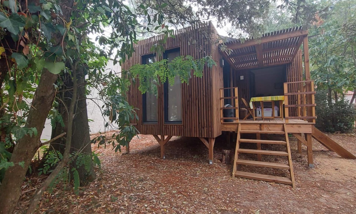 Jard-sur-Mer House | Comfortable wooden bungalow among the trees