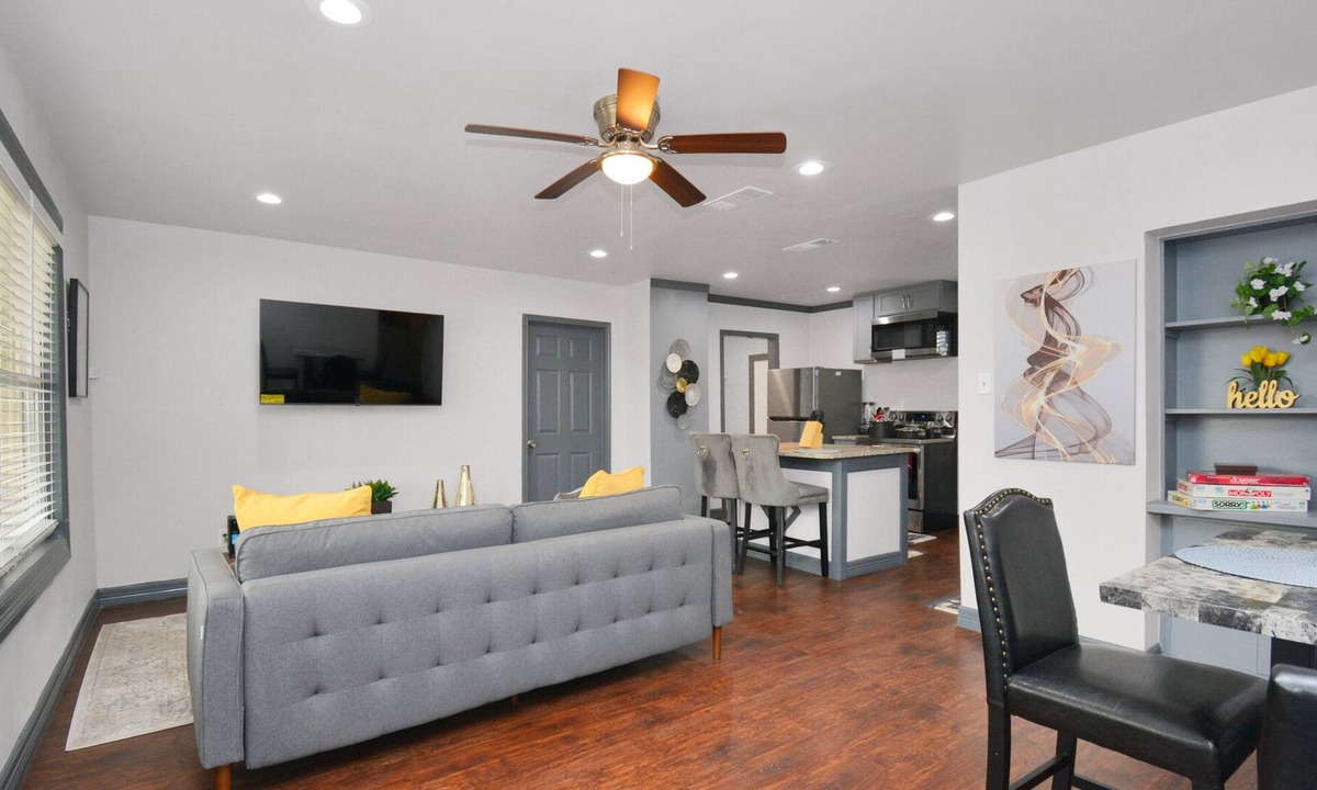 OST - South Union House | comforting, Welcoming, Warm close to Downtown