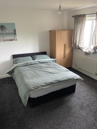 Hacton House | ComfortVilla