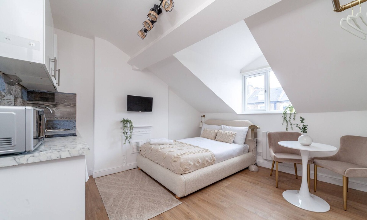 Highbury West Apartment | Comfty studio flat Finsbury park w/parking