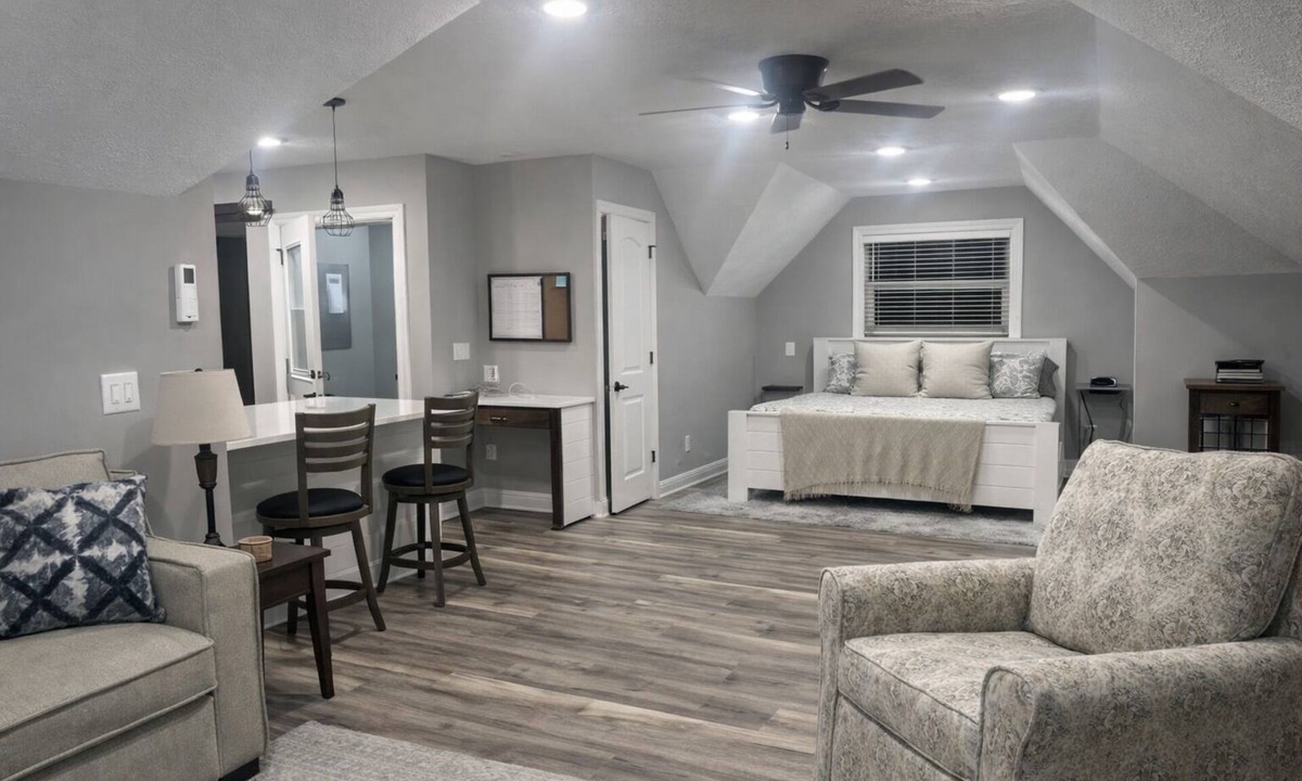 St. Francis Apartment | Comfy 1 King Bed & 1 Queen Sofa Sleeper ~ Wooded~Groomed~Walking Trails