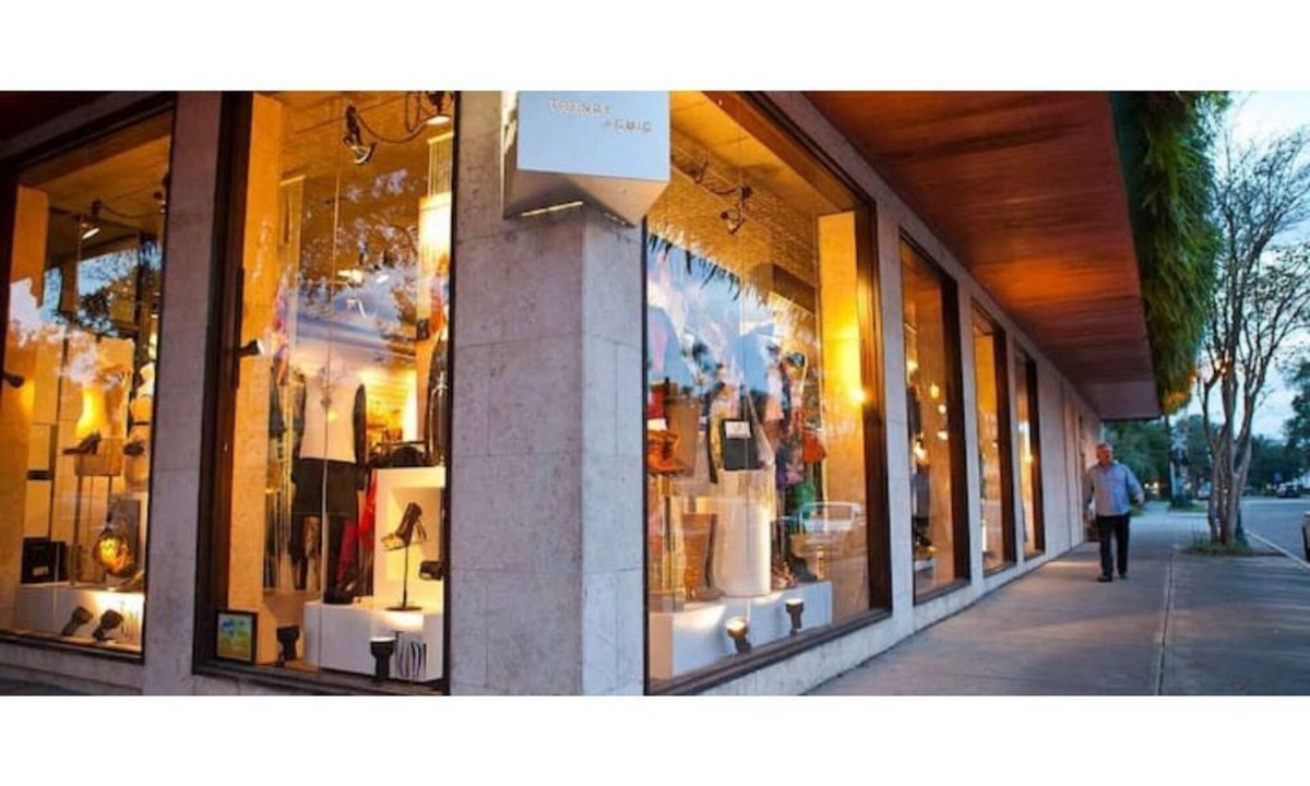 Fairview Shores Apartment | Comfy and Charming -A 1 Bedroom Duplex Apartment