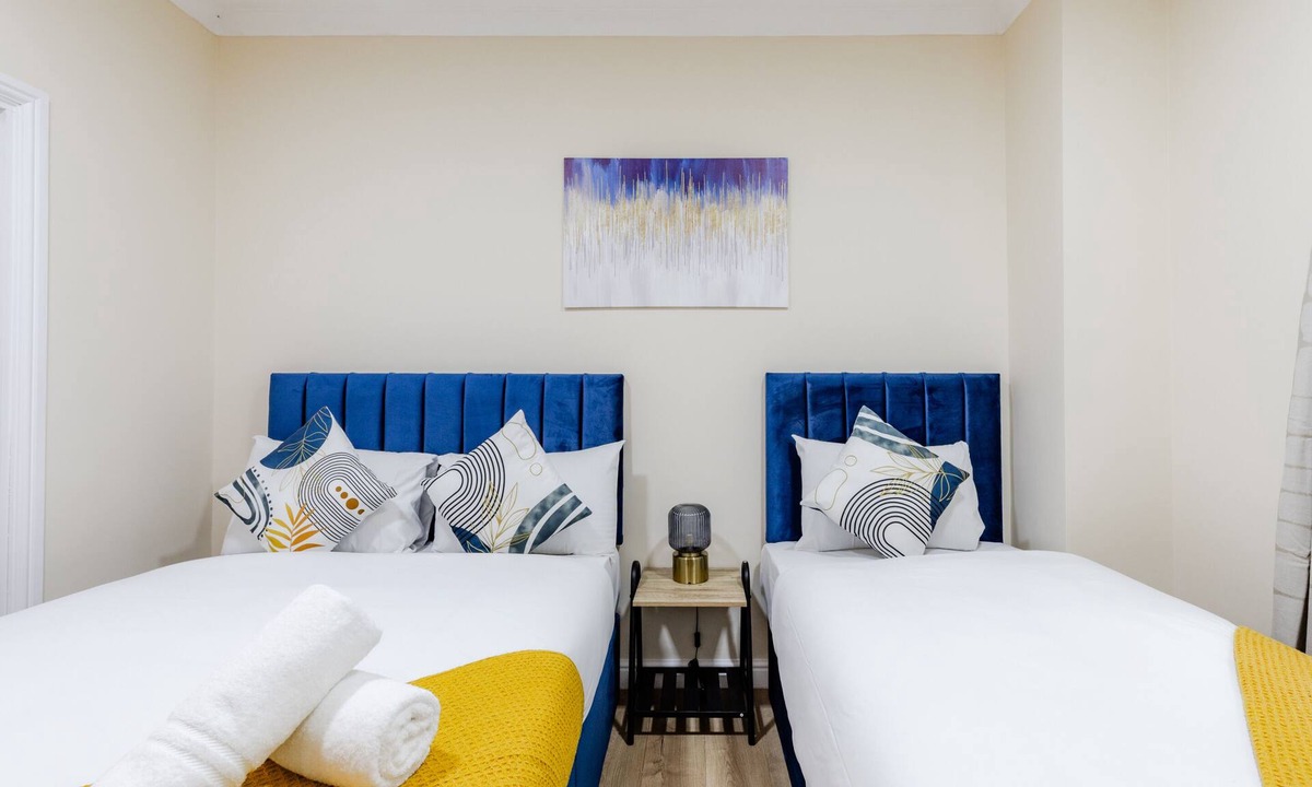 Lancaster Gate Apartment | Comfy Apartments in Queensway