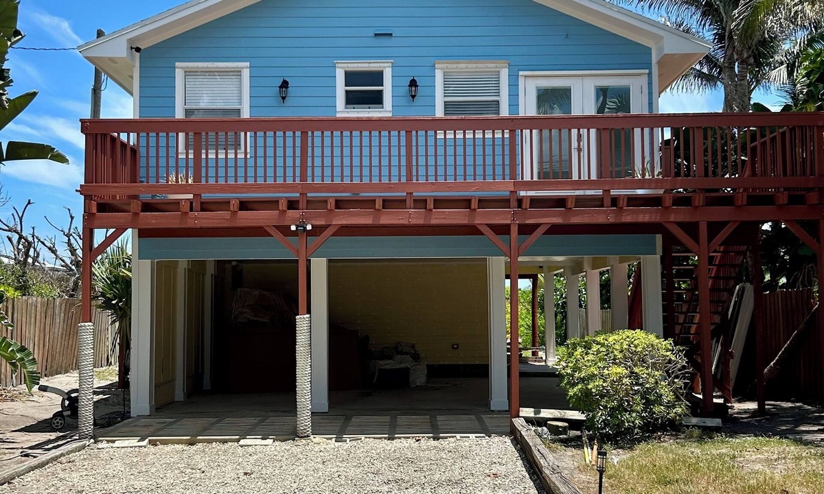 Ambersand Beach House | Comfy Beach House on Vero Beach