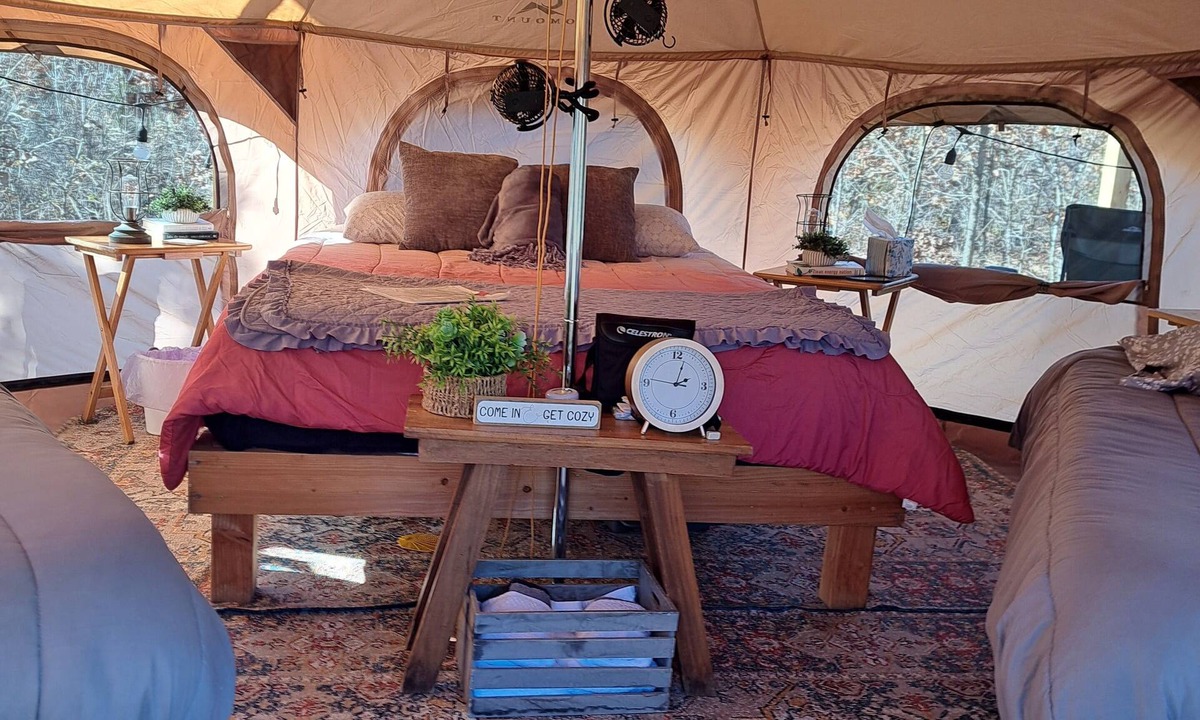 New Eucha RV Rental | Comfy Beds and Hot Shower Awaits You