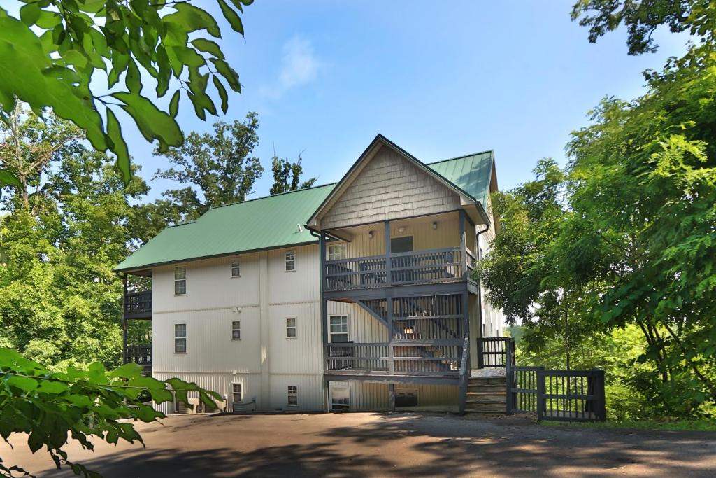 Pigeon Forge Apartment | Comfy Condo perfect for your mountain getaway