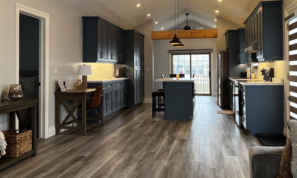 Boblo Island Cottage | Comfy Cottage