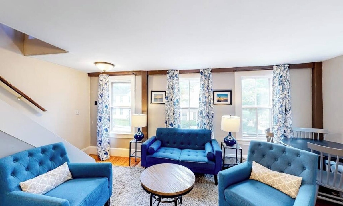 Castine House | Comfy Downtown Getaway w/Full Kitchen - Close to the Beach