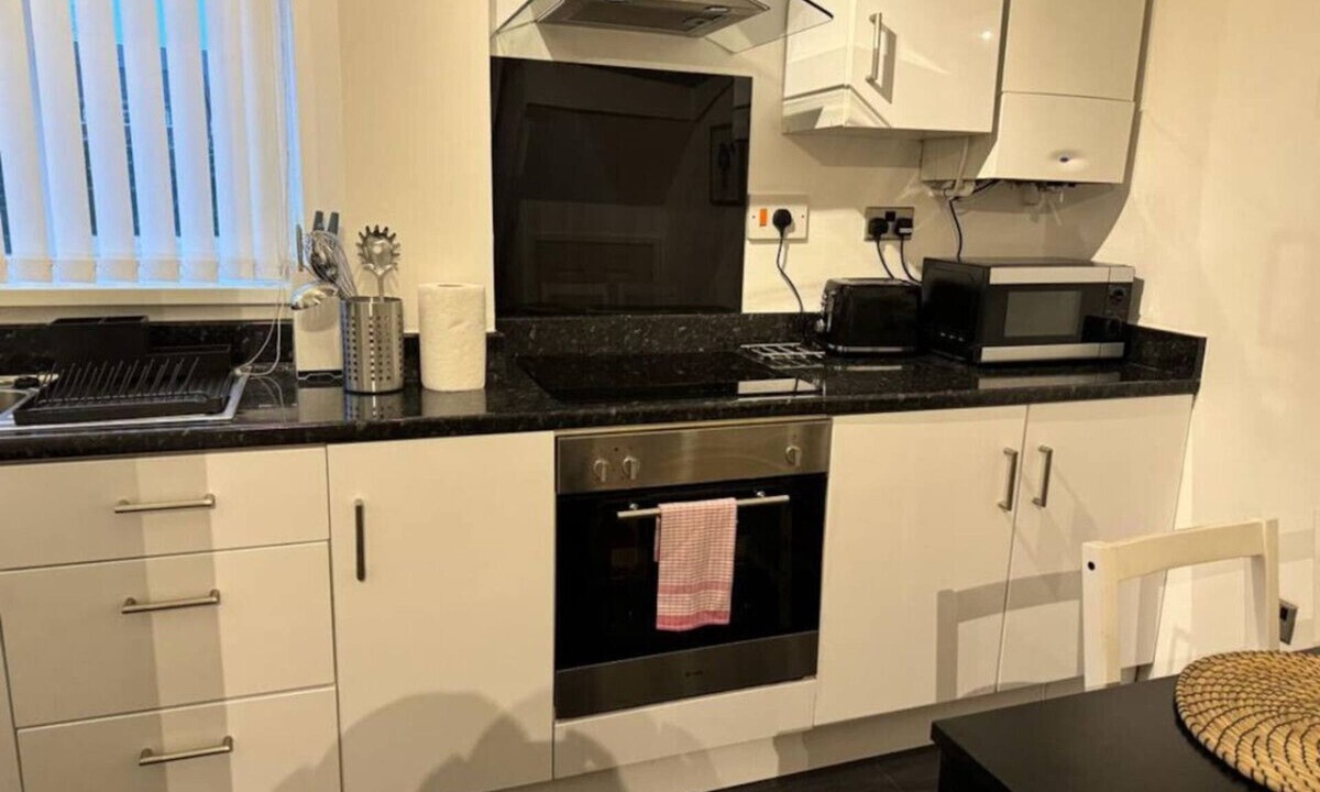 Atlantic Wharf Apartment | Comfy Flat Close to City Centre