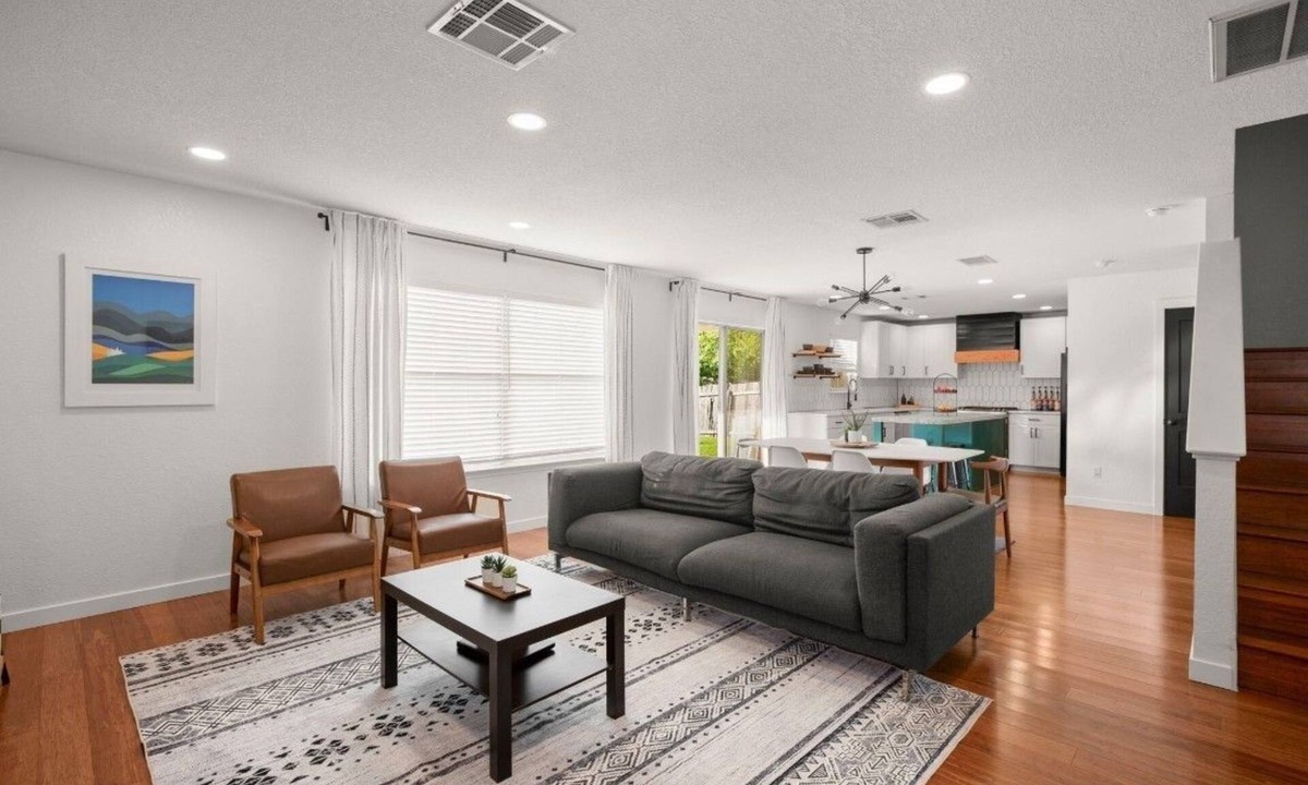 Speyside House | Comfy gathering space in NE Austin with fantastic HOA amenities.