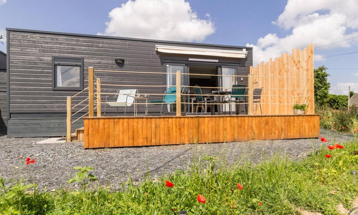 Saint-Lo Apartment | Comfy mobile home with terrace and pets allowed in Saint-Lô