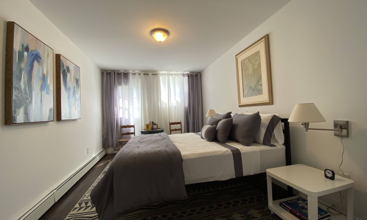Ridge Apartment | Comfy, private one Bedroom Apartment with full kitchen, living room, full bath.