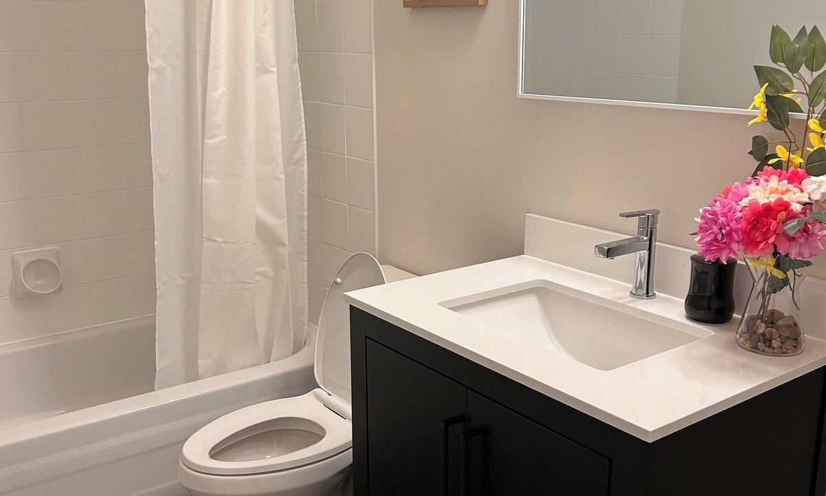 Malvern House | Comfy stay near 401, UofT Scarborough and Centennial