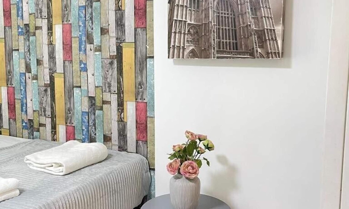 Colville Apartment | Comfy Studio with Garden/Portobello Rd