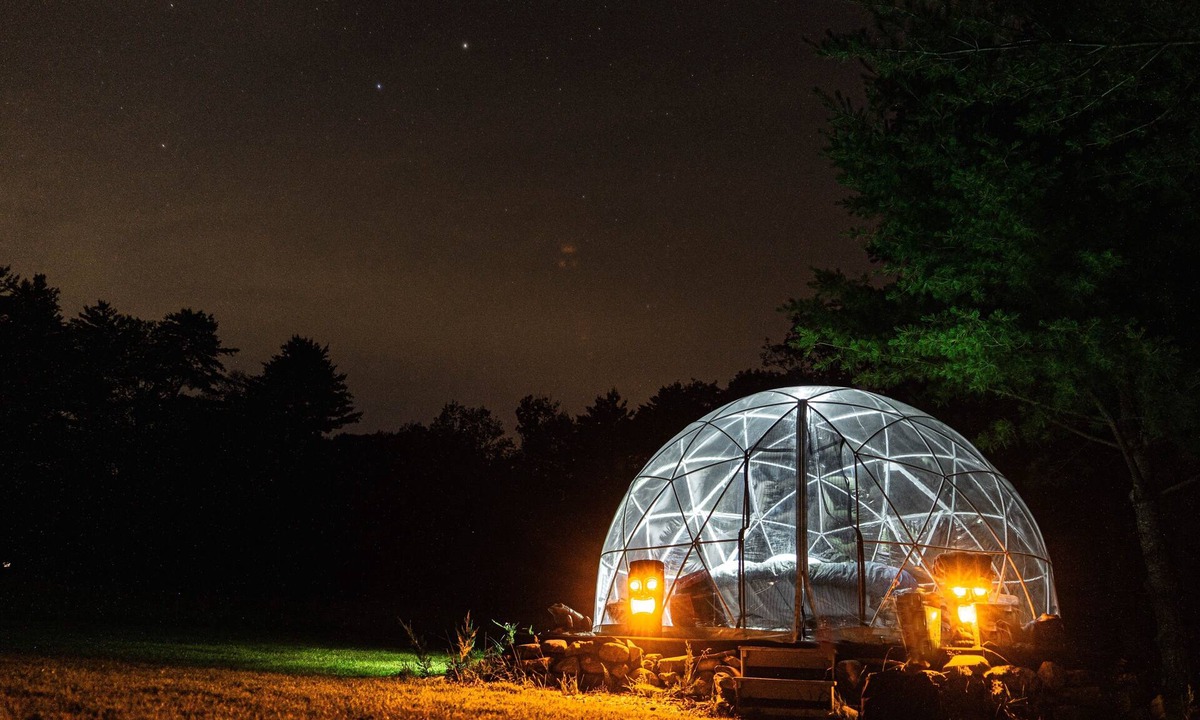 Jefferson RV Rental | ComfyDome Pond-Side Glamping , Dome