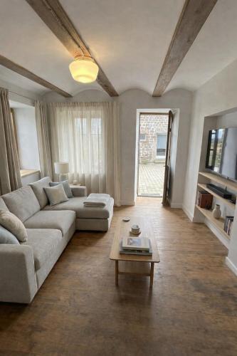 Cayres House | Comme à La Maison
