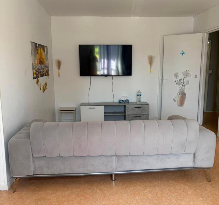 Tergnier Apartment | Comme chez Vous