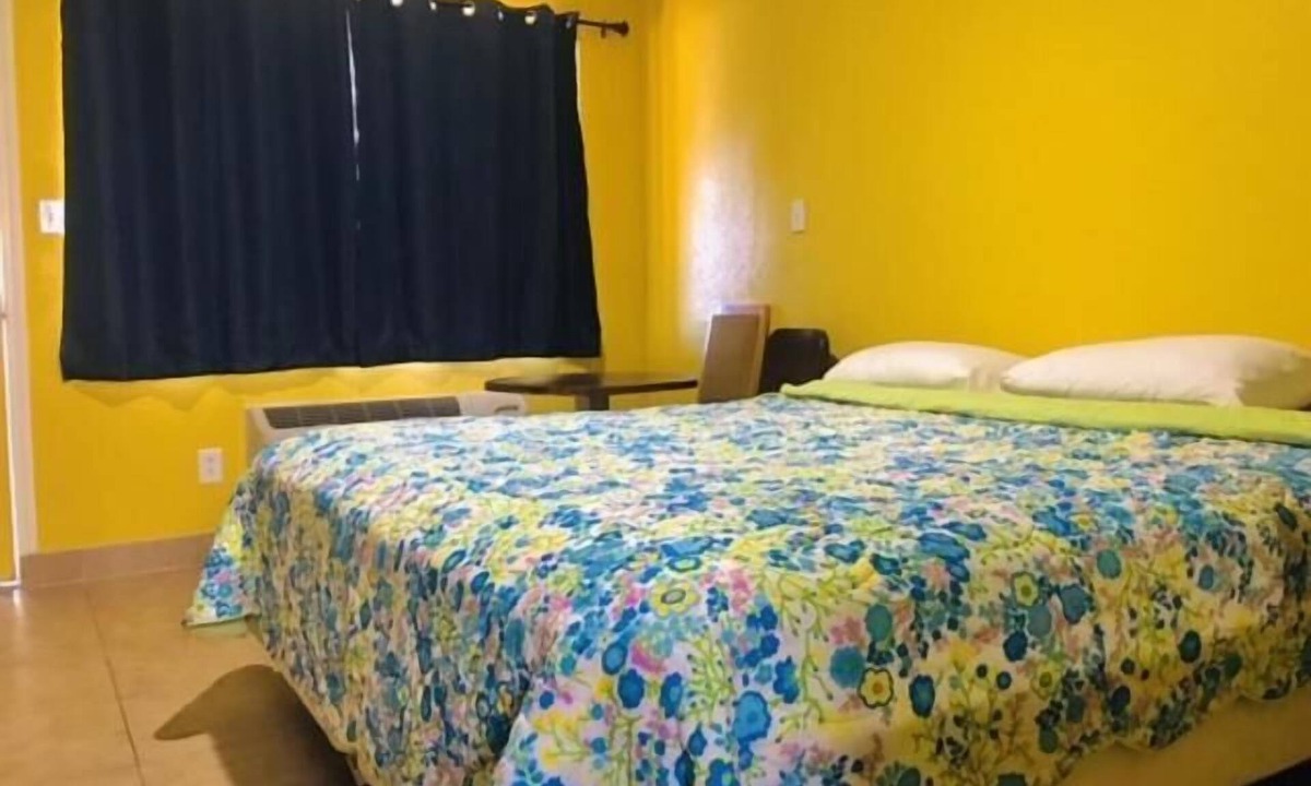 Oakland Hotel | Commodore motel