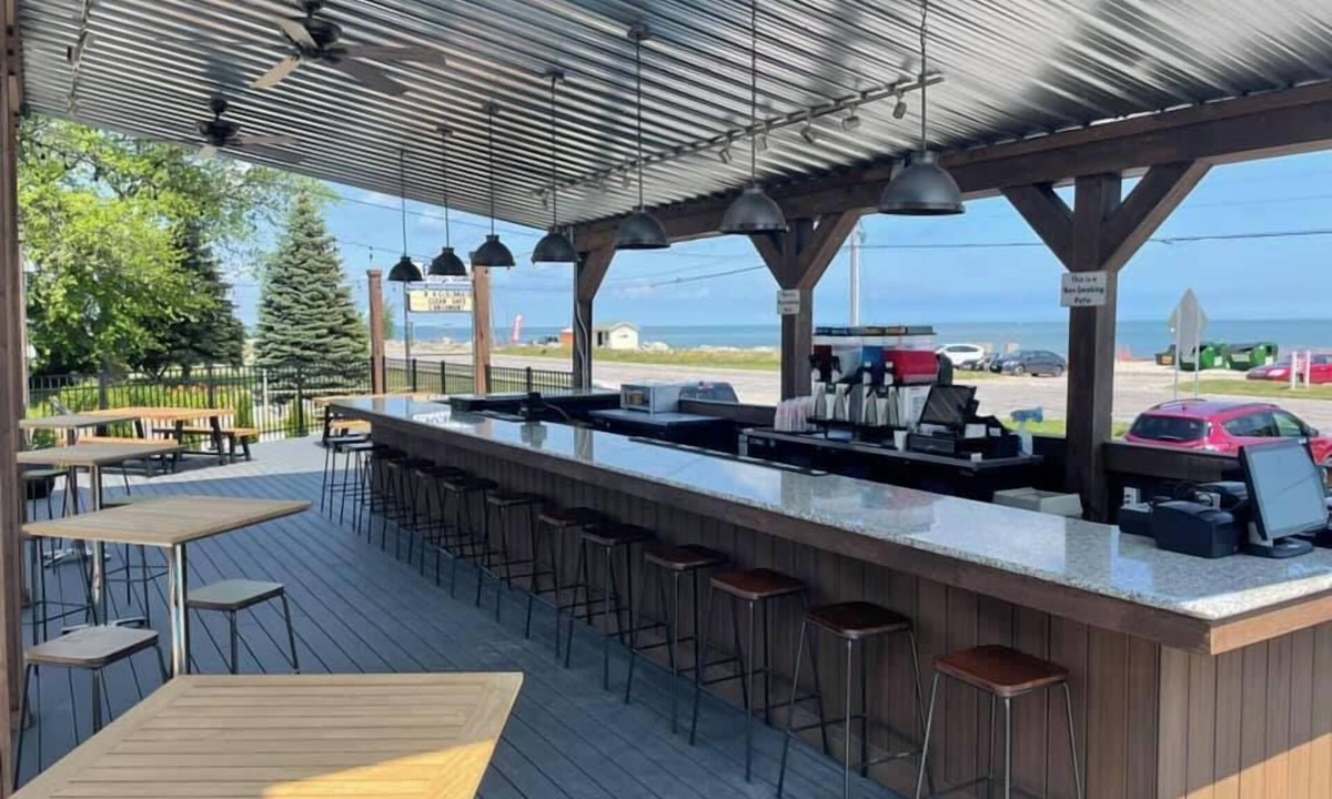 Port Clinton Hotel | Commodore Perry Inn and Suites
