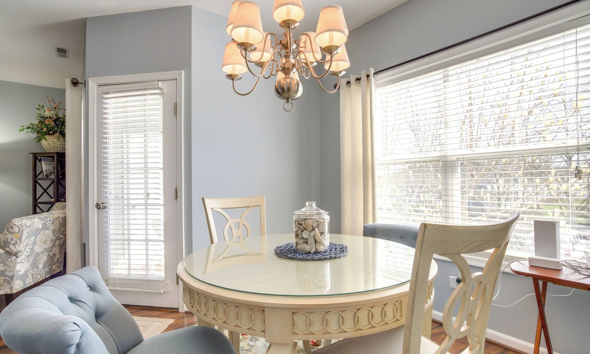 Lewes Apartment | Community Pool & Private Balcony: Chic Lewes Gem