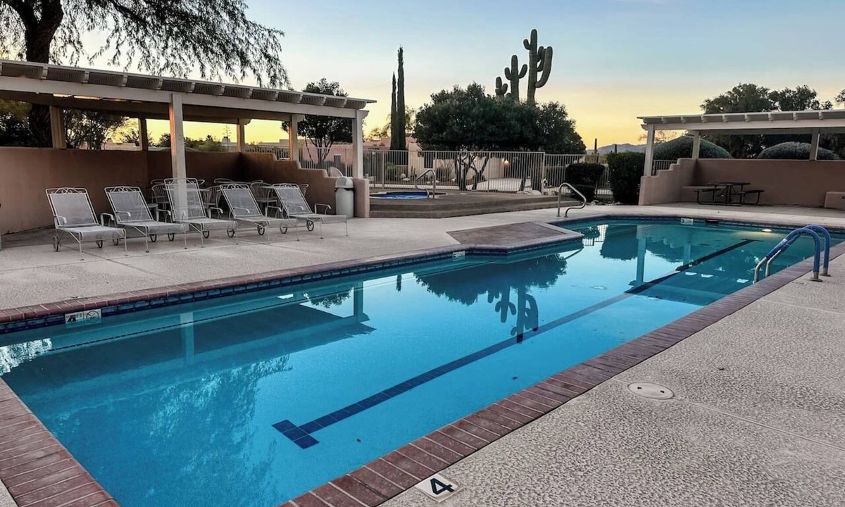 Santa Fe Park House | Community Pool & Spa | Office | 4 BR 3 BA | Yard