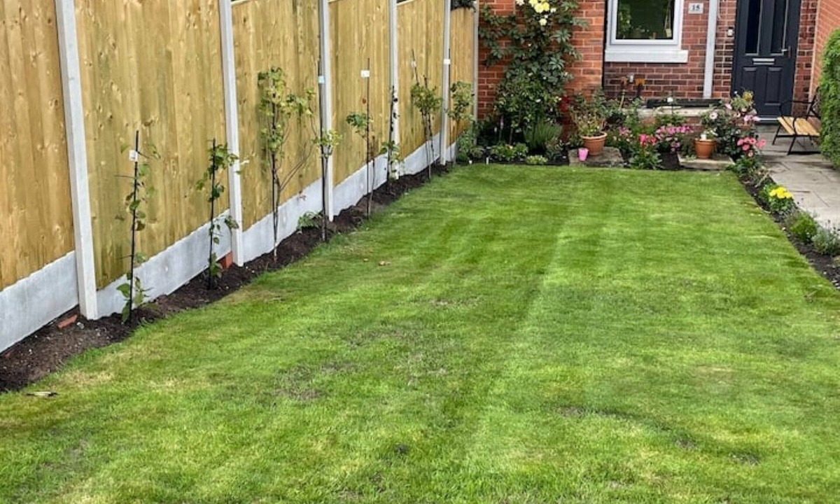 Chesterfield House | Commuters Getaway