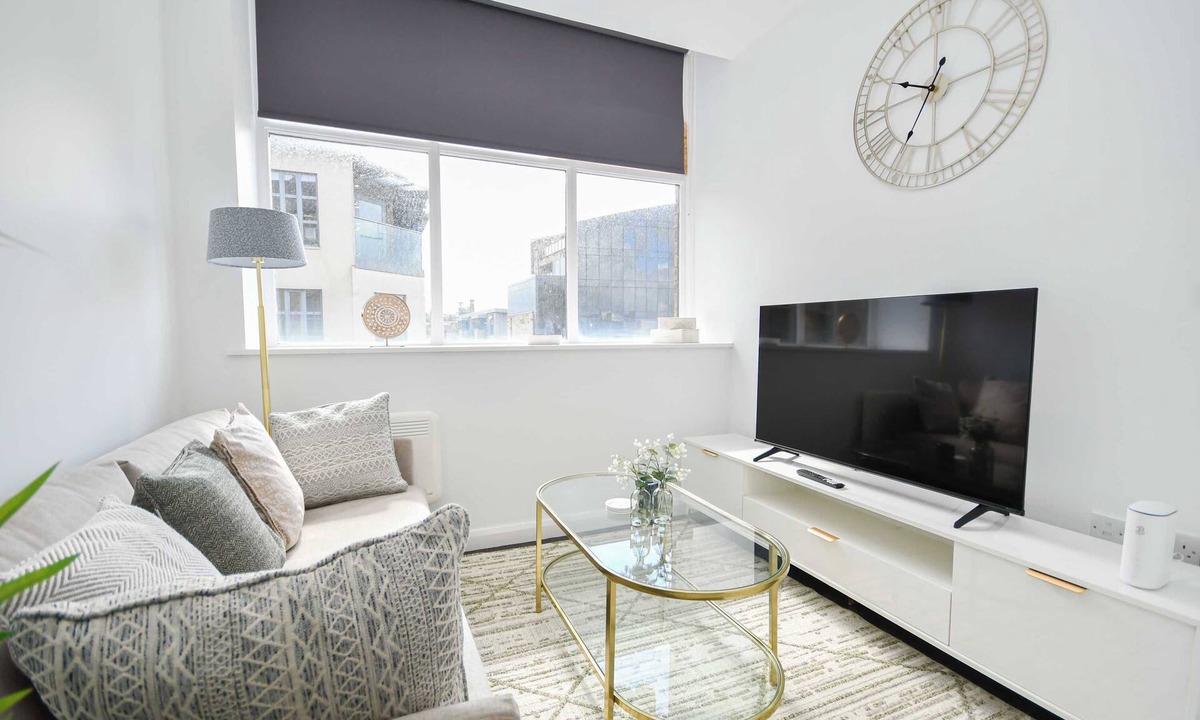 Bradford Apartment | Compact & Convenient Apartment in Bradford