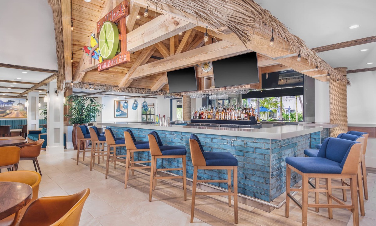 Park Shore Hotel | Compass by Margaritaville Hotel Naples