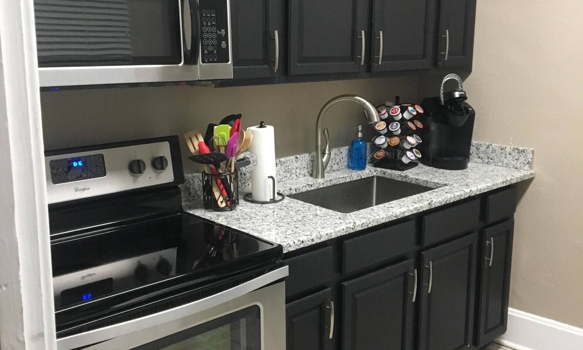 Hot Springs Apartment | Completely Remodeled 1 Bd/1 bath