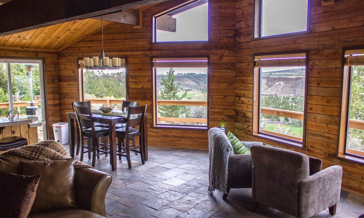 Crooked River Ranch House | Completely Remodeled Golfers Paradise