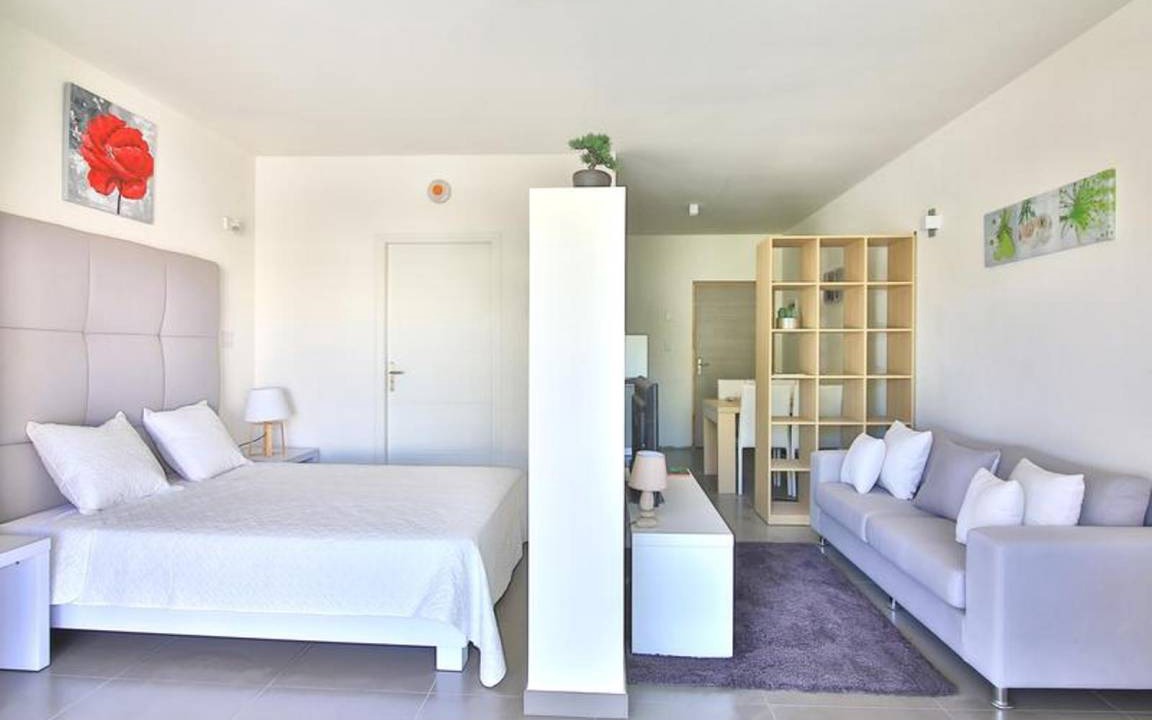 Rigaud Cabin | Completely renovated studio located between Ottawa and Montreal
