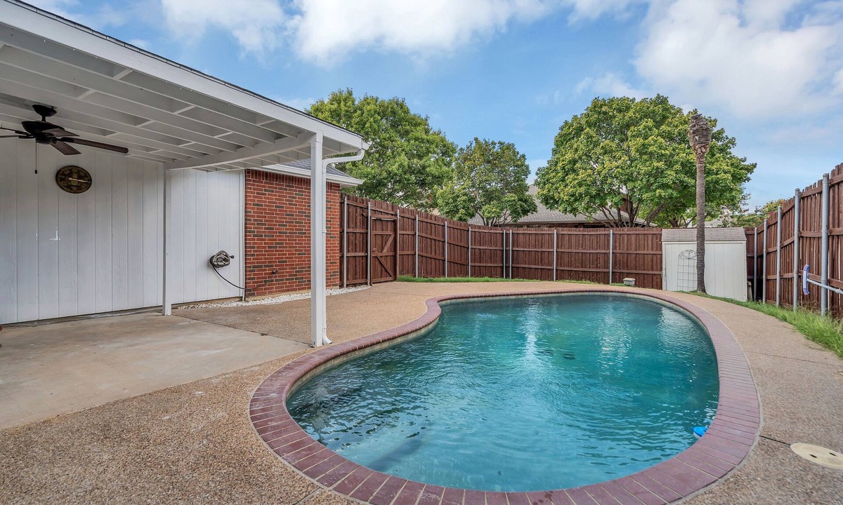 Frisco House | Completely Renovated House with Swimming Pool