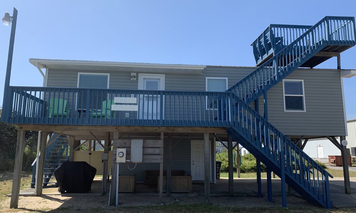 Kitty Hawk House | Completely Renovated Beach Box with Ocean Views & Easy Beach Access