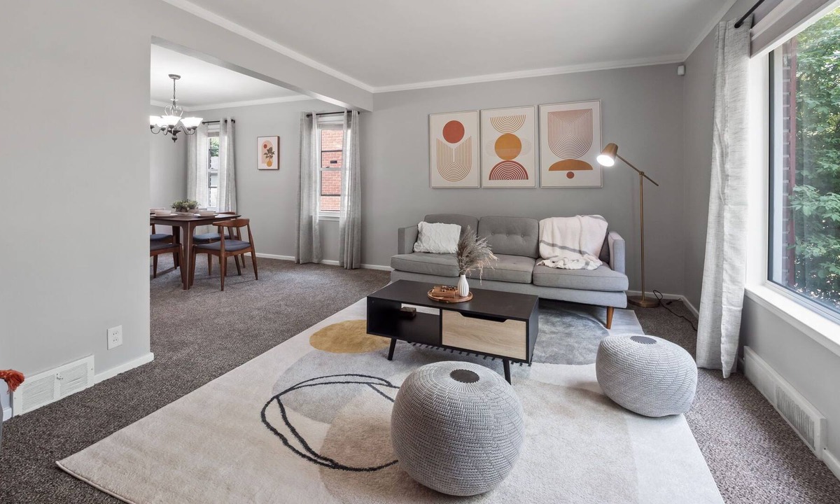 Grosse Pointe House | Completely Renovated GP Oasis