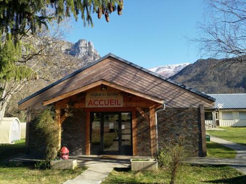 Les Cabannes Resort | Complexe des Oustalous