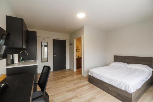 Riviere-du-Loup Regional County Municipality Apartment | Complexe la Falaise