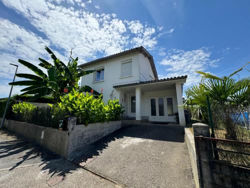 Villeneuve-sur-Lot House | Complexe Villa des Palmiers