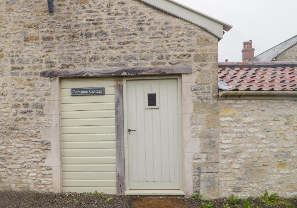 Shepton Mallet House | Compton Cottage